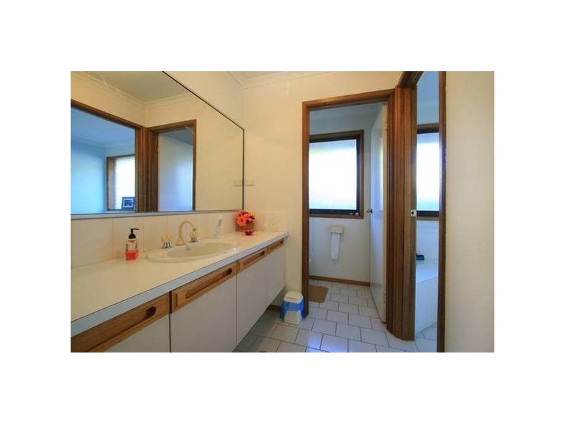 Caroline Place, Hampton Park VIC 3976