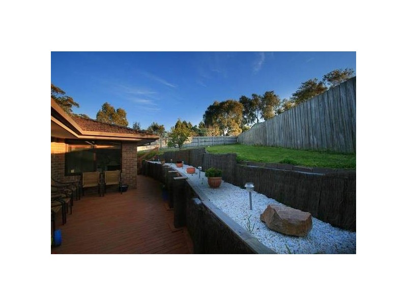 Caroline Place, Hampton Park VIC 3976