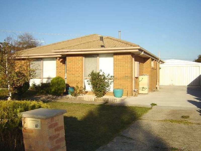 10 Canungra Close, Hampton Park VIC 3976