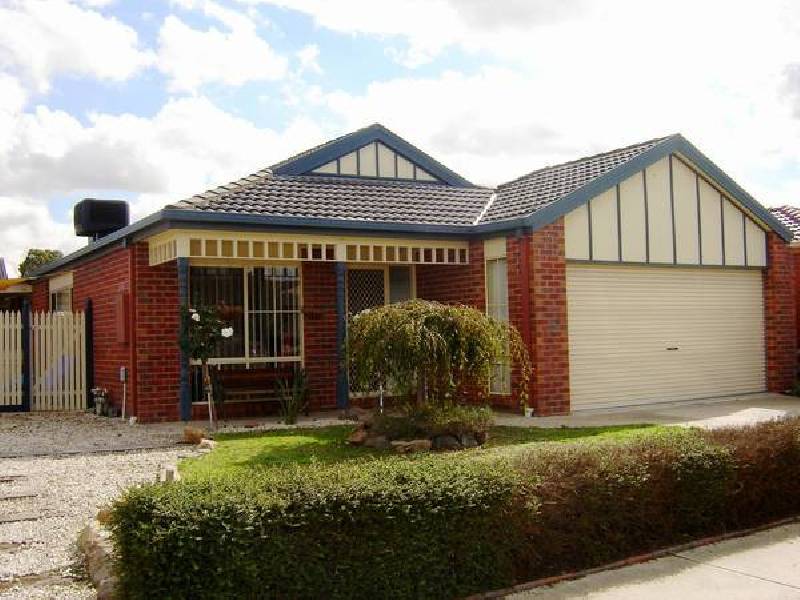 21 Bateman Grove, Hampton Park VIC 3976