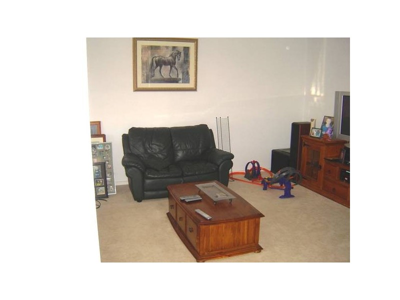 Henry Lawson Drive, Lynbrook VIC 3975