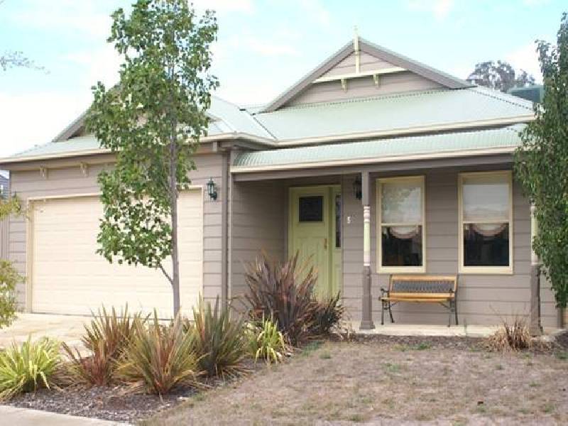 5 Moreton Bay Boulevard, Lyndhurst VIC 3975