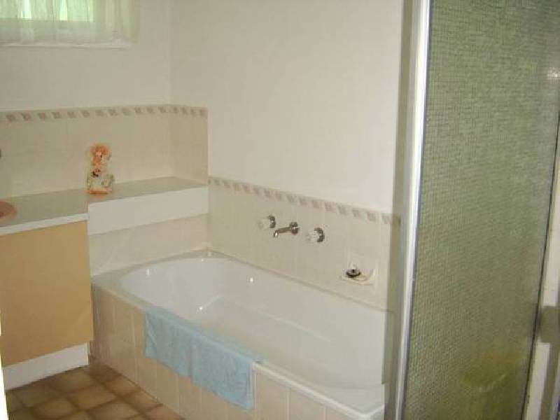 2/23 Melissa Court, Hampton Park VIC 3976