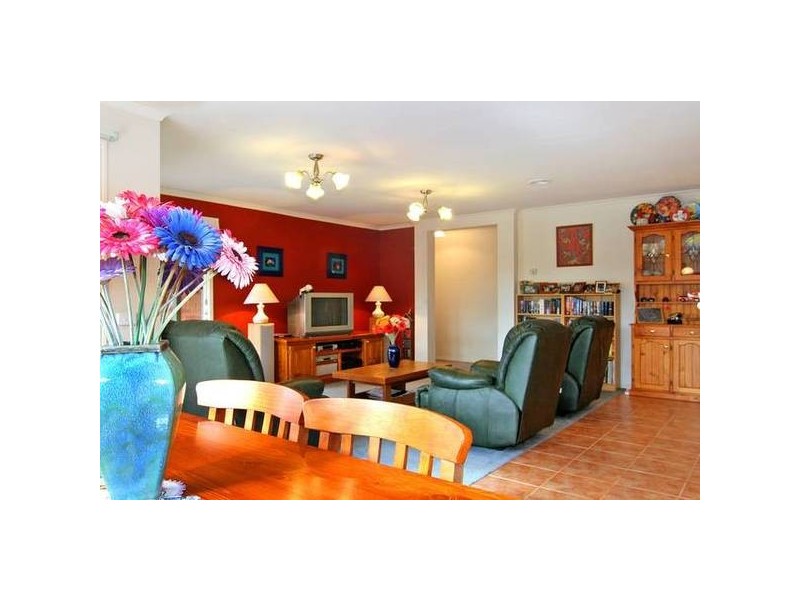 Sugarbush Drive, Lynbrook VIC 3975