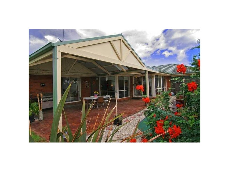 Sugarbush Drive, Lynbrook VIC 3975