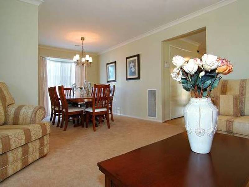 Cato Parkway, Lynbrook VIC 3975