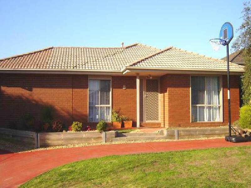 8 Bill Place, Hampton Park VIC 3976