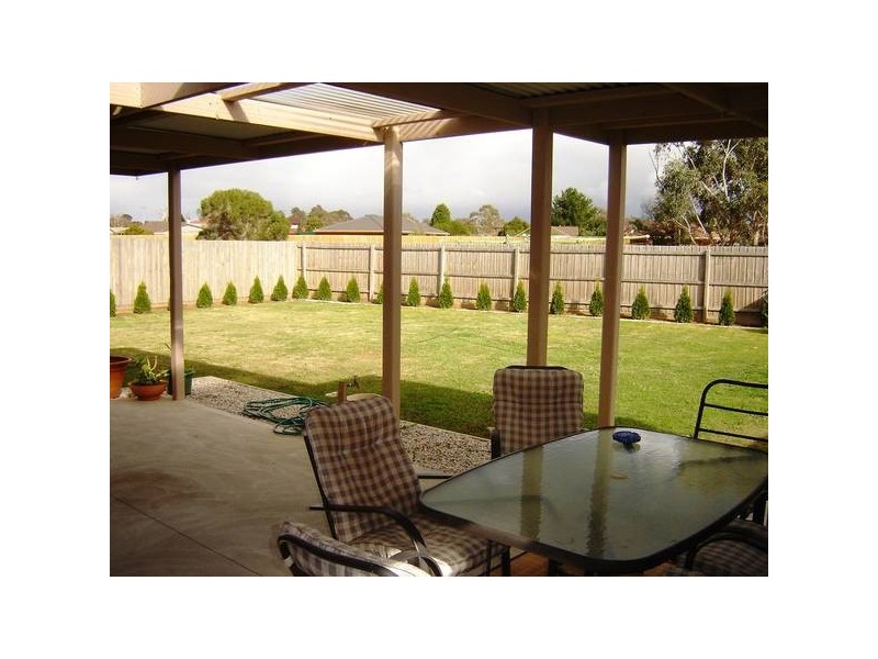 Millswyn Avenue, Hampton Park VIC 3976