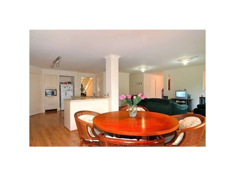 14 Hal Porter Terrace, Lynbrook VIC 3975
