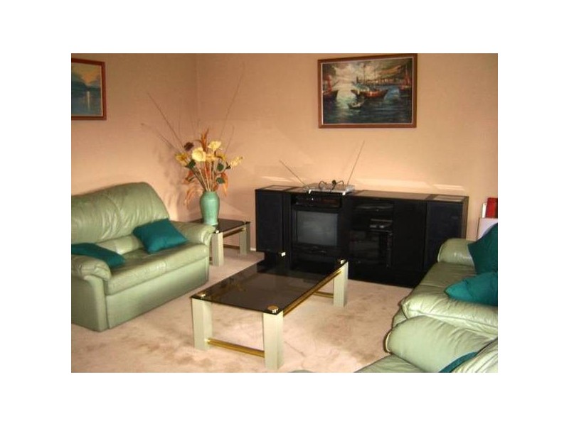 Hillview Rise, Hampton Park VIC 3976