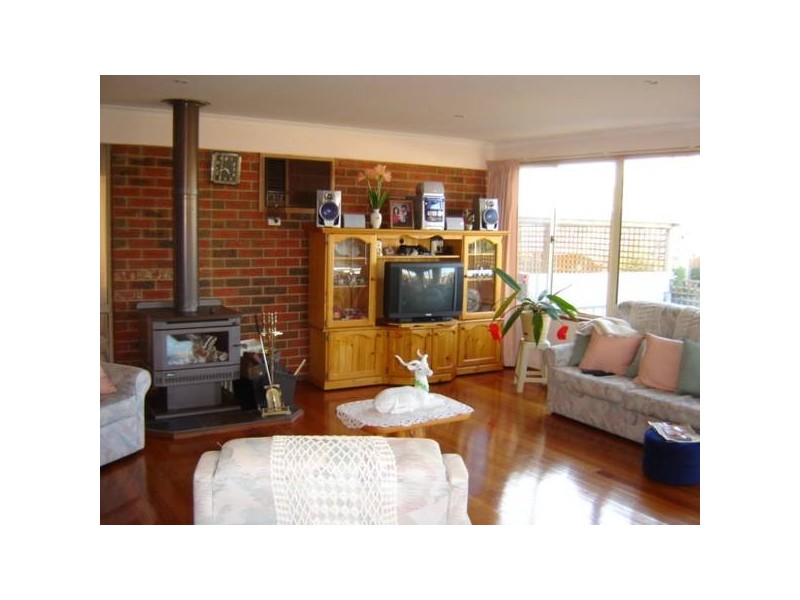 Amber Crescent, Narre Warren VIC 3805