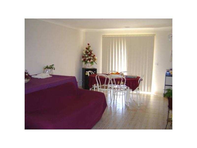 Bride Avenue, Hampton Park VIC 3976