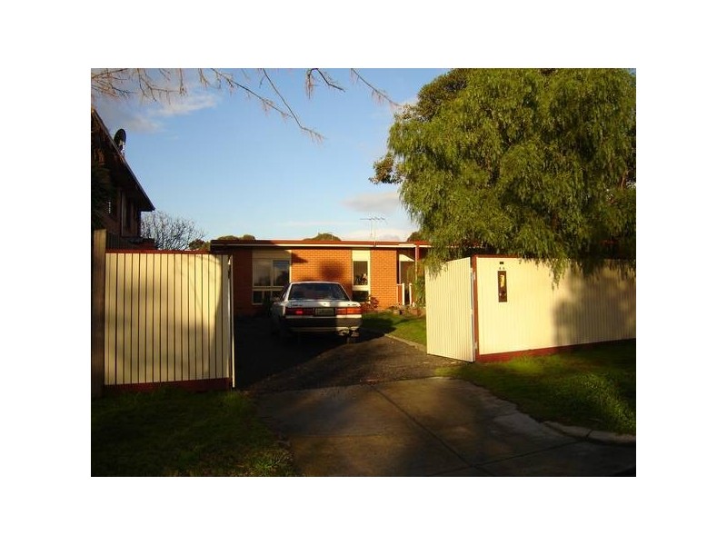 Robjant Street, Hampton Park VIC 3976