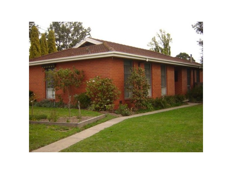 15 Silvan Grove, Hampton Park VIC 3976