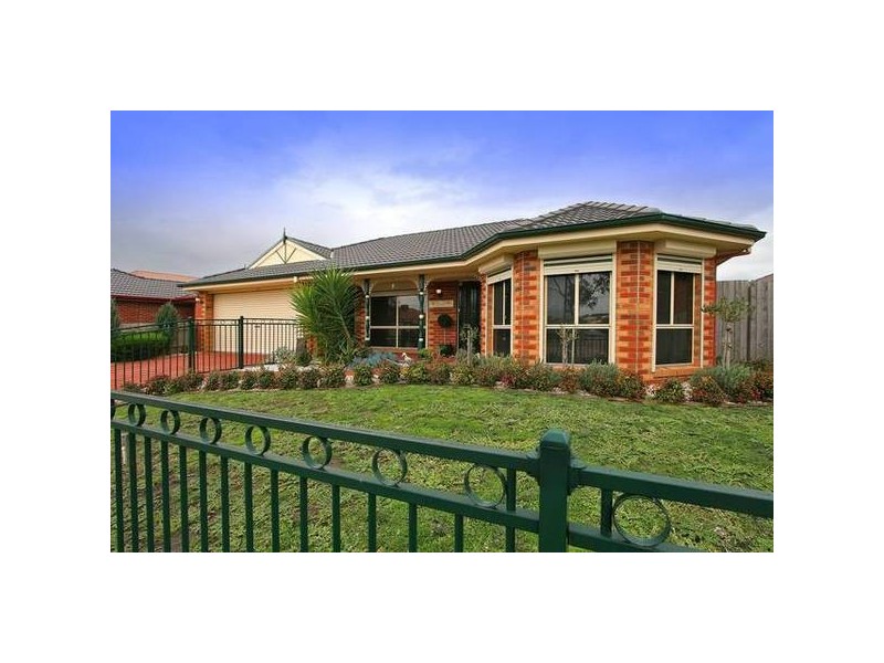 Darcy Niland Crescent, Lynbrook VIC 3975