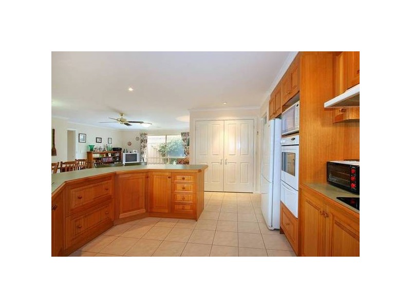 Darcy Niland Crescent, Lynbrook VIC 3975