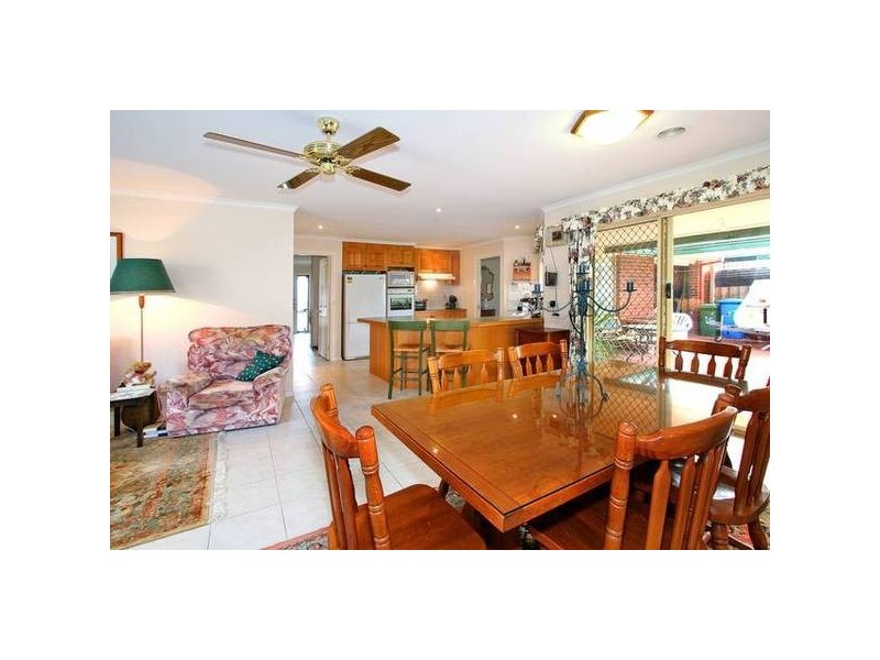 Darcy Niland Crescent, Lynbrook VIC 3975