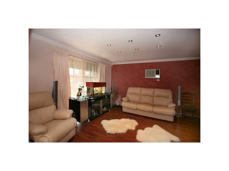 Eskdale Court, Narre Warren VIC 3805