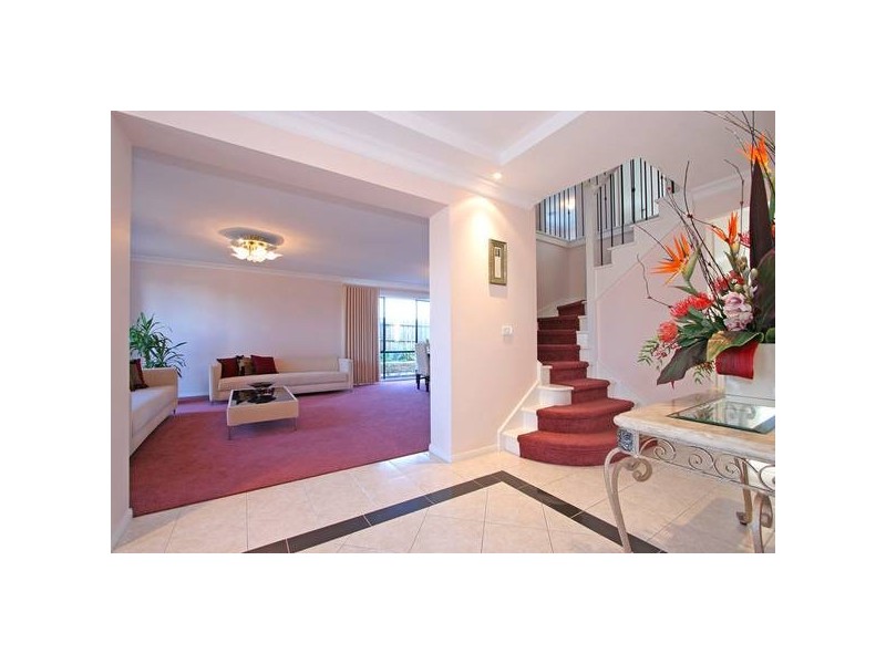 Tennant Court, Lynbrook VIC 3975