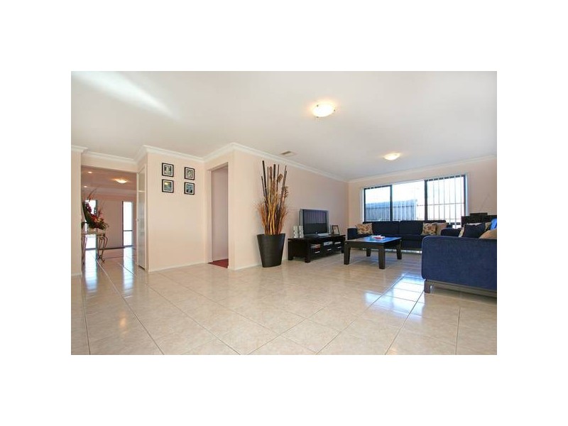 Tennant Court, Lynbrook VIC 3975