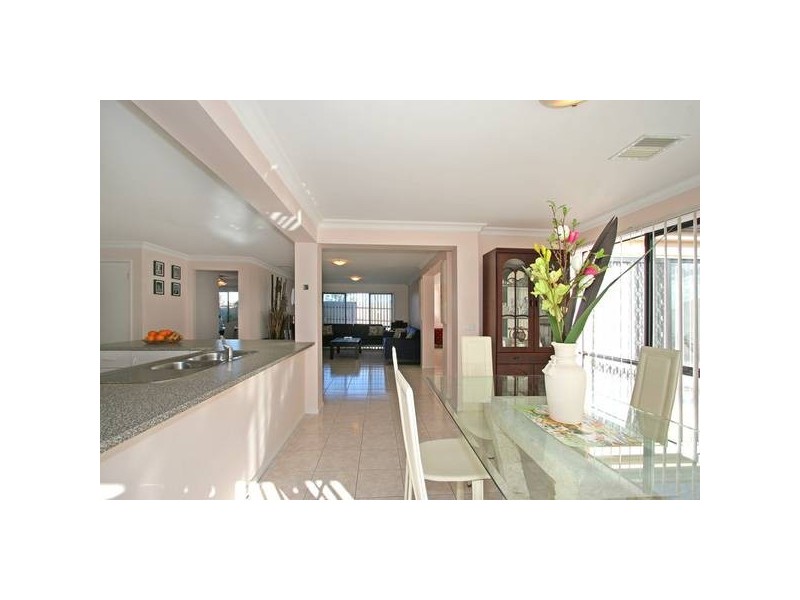 Tennant Court, Lynbrook VIC 3975