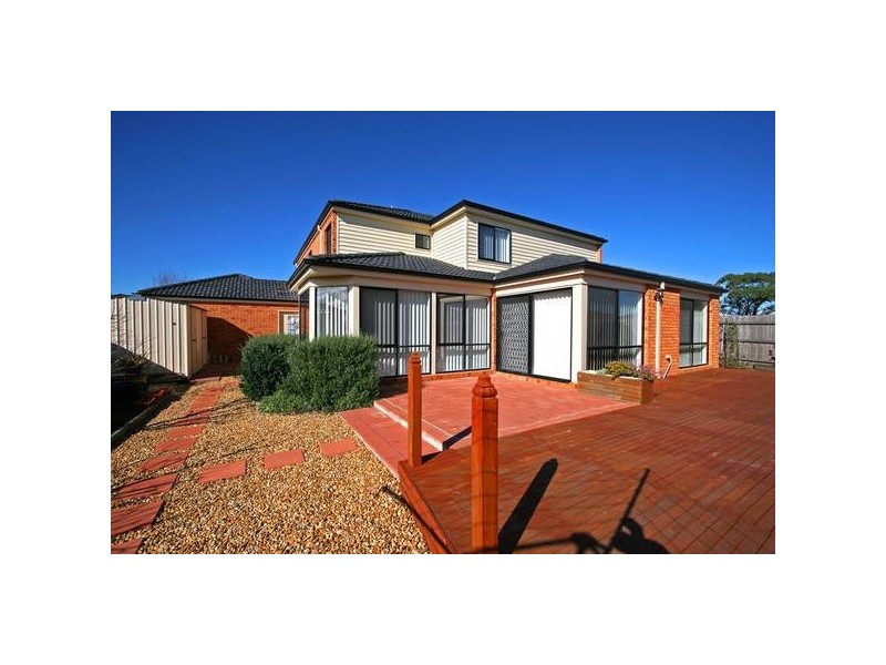 Tennant Court, Lynbrook VIC 3975
