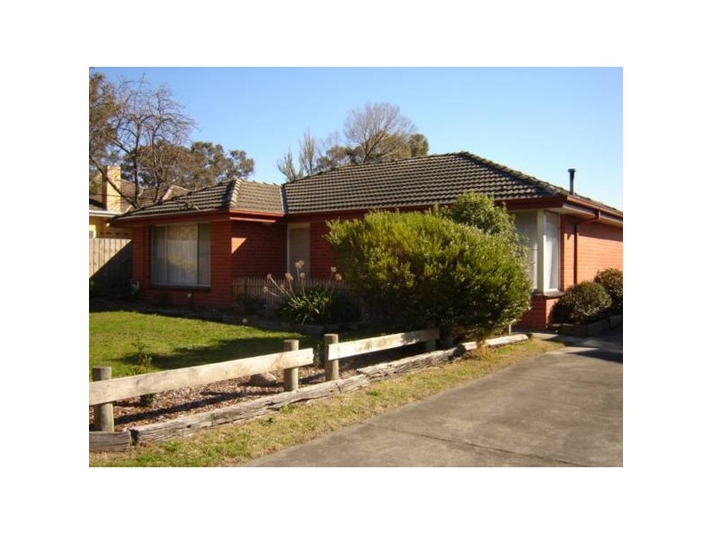 Bride Avenue, Hampton Park VIC 3976