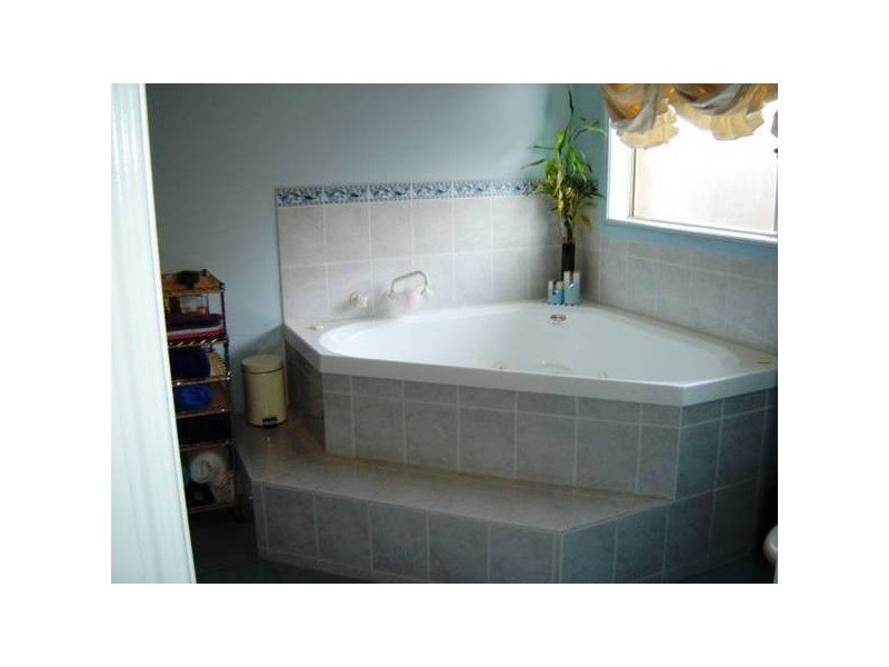 5 Gretel Court, Hampton Park VIC 3976