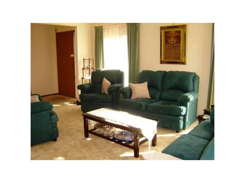 16 Katherine Court, Hampton Park VIC 3976