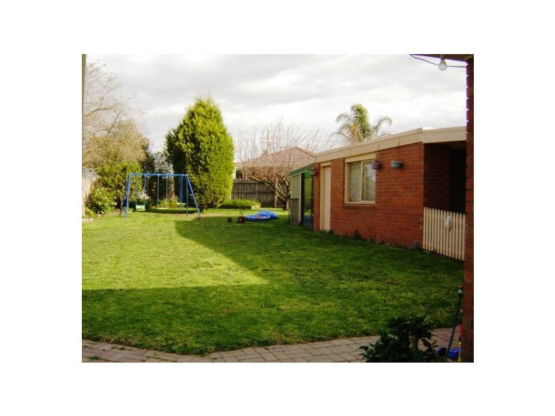 16 Katherine Court, Hampton Park VIC 3976