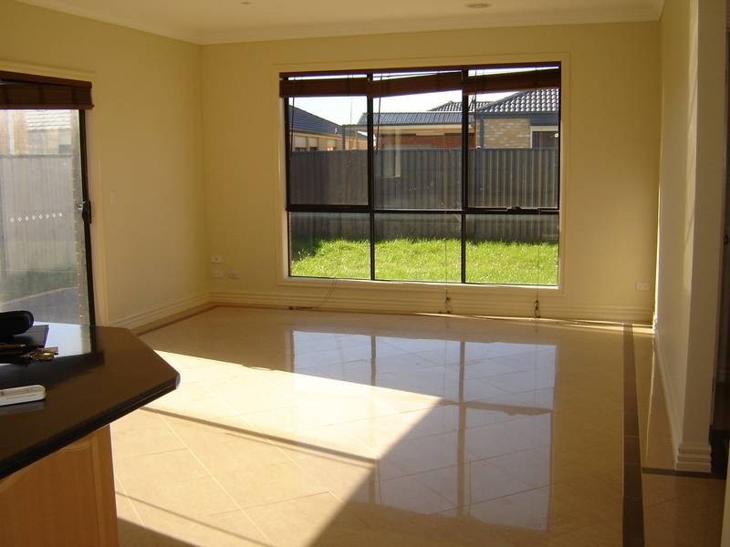 54 Penton Way, Lynbrook VIC 3975