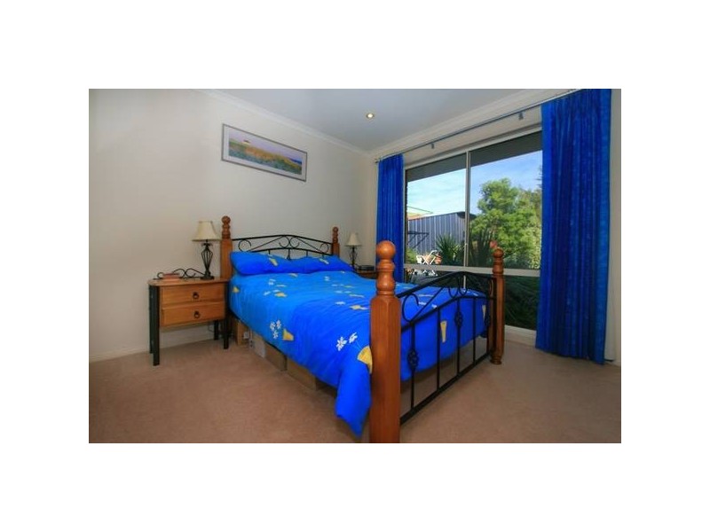 39 Cato Parkway, Lynbrook VIC 3975