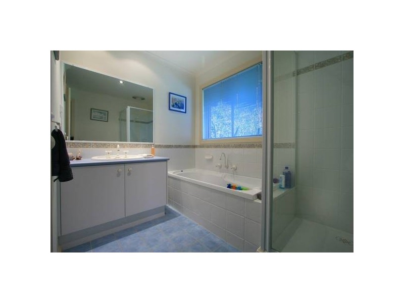 39 Cato Parkway, Lynbrook VIC 3975