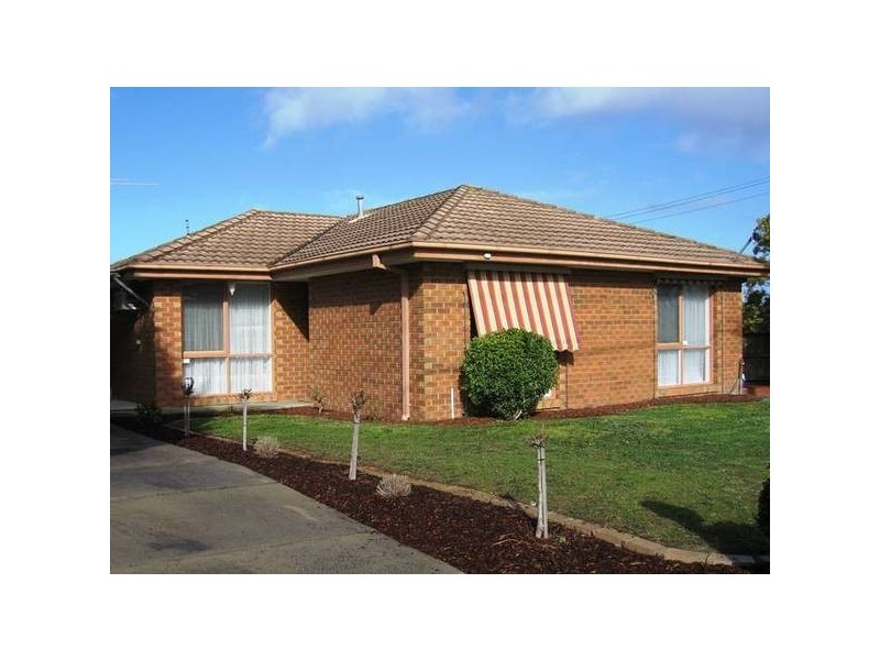 2 Lesley Drive, Hampton Park VIC 3976