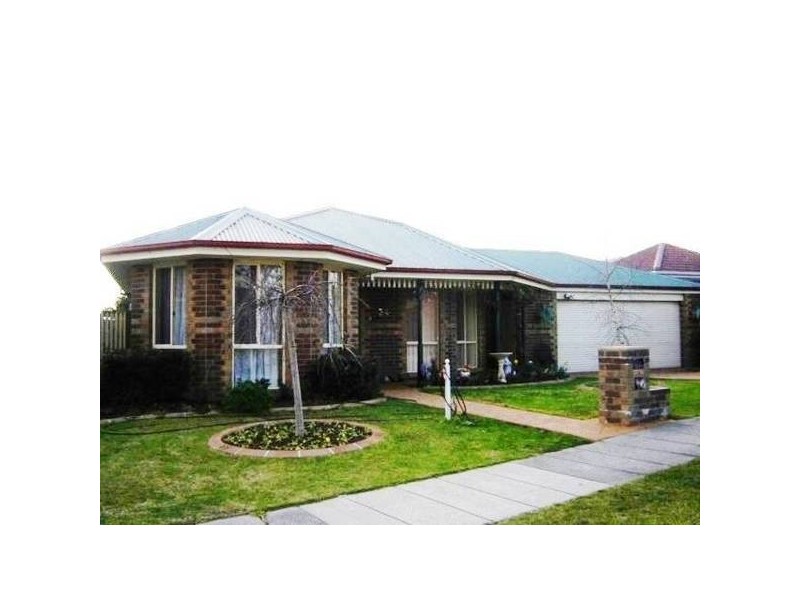34 Gilmore Crescent, Lynbrook VIC 3975