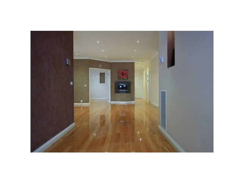 17 Devaney Avenue, Lynbrook VIC 3975