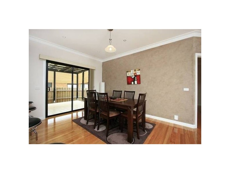 17 Devaney Avenue, Lynbrook VIC 3975