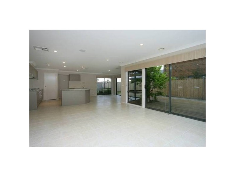 13 Carabeen Way, Lyndhurst VIC 3975