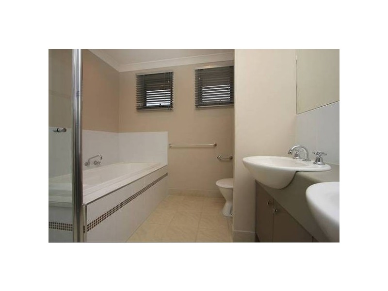 13 Carabeen Way, Lyndhurst VIC 3975