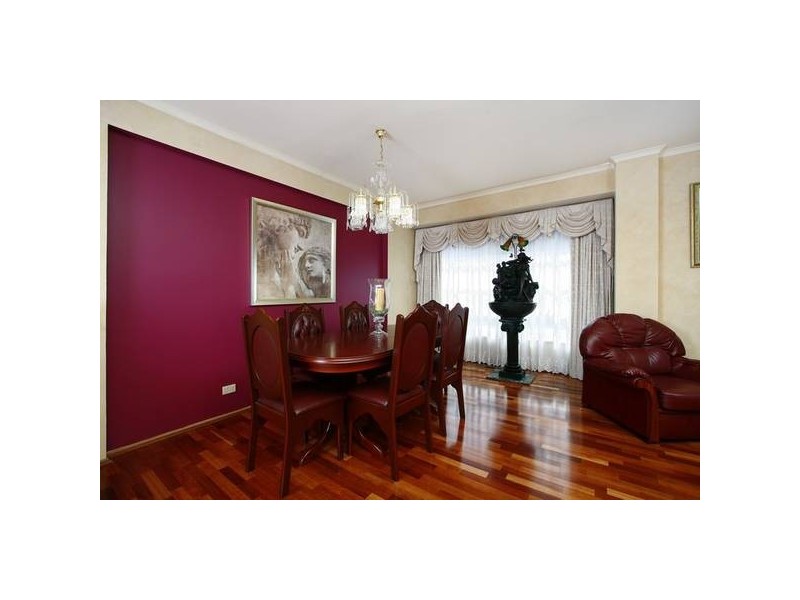 22 Eleanore Crescent, Hallam VIC 3803