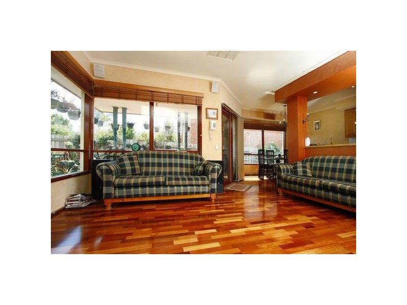 22 Eleanore Crescent, Hallam VIC 3803