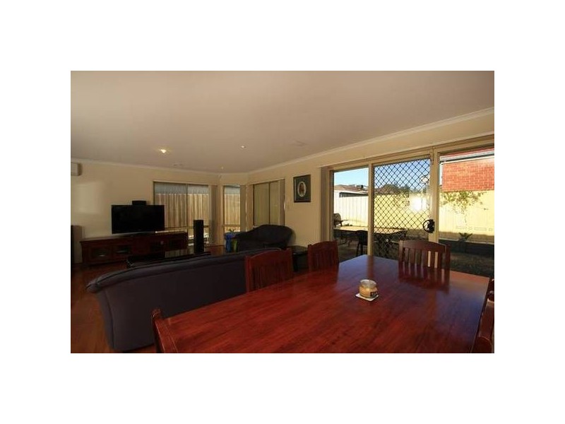 99 Central Road, Hampton Park VIC 3976