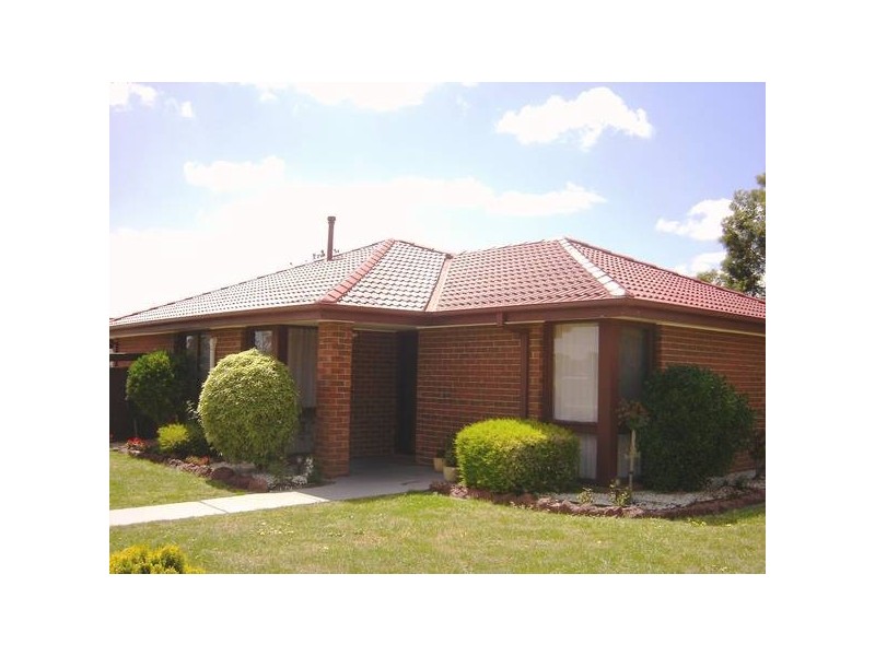 1 Hawking Avenue, Hampton Park VIC 3976