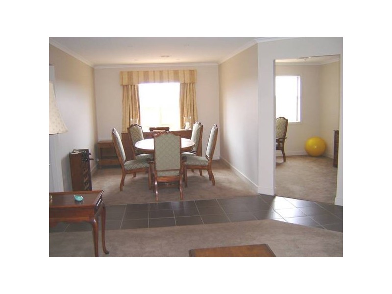 8 Rudd Court, Lynbrook VIC 3975