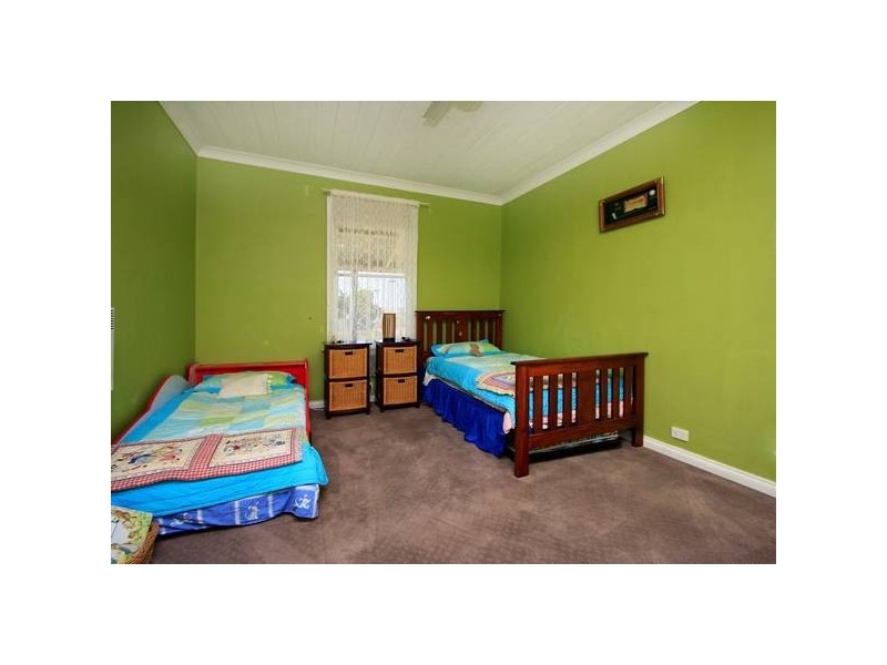 114 Somerville Road, Hampton Park VIC 3976
