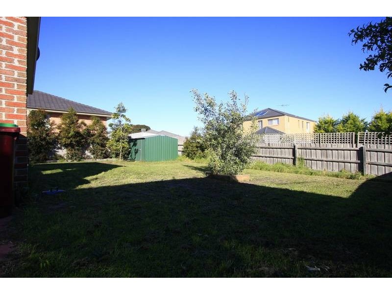 40 Blue Range Crescent, Lynbrook VIC 3975