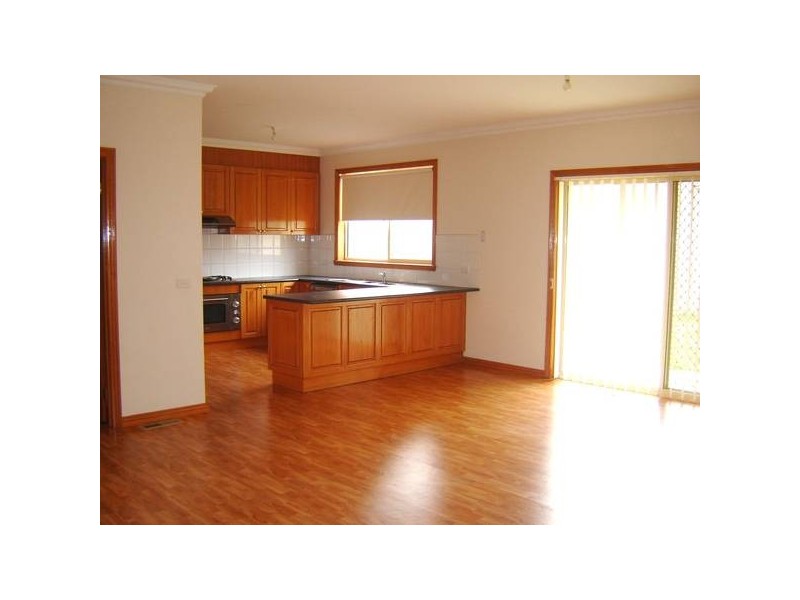 77 Aylmer Road, Lynbrook VIC 3975