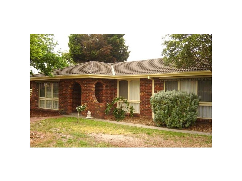 16 Rimington Court, Hampton Park VIC 3976