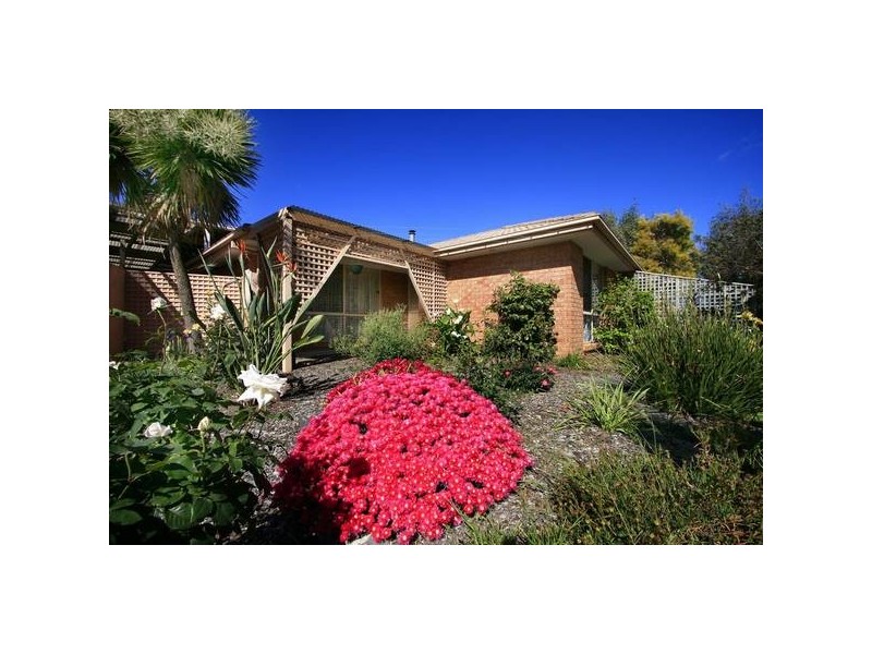 14 Miranda Gardens, Hampton Park VIC 3976