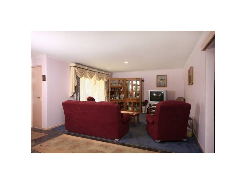 14 Miranda Gardens, Hampton Park VIC 3976